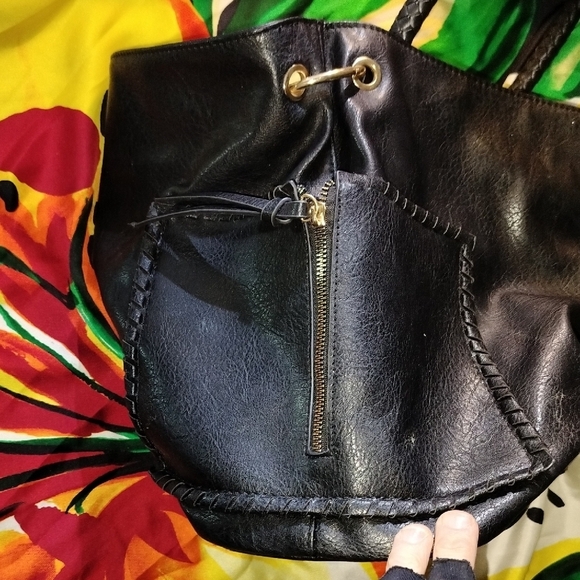 Black Shoulder Bag with Glossy Finish - Picture 5 of 8